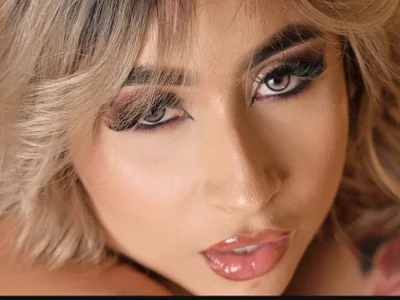 AbbyModel01 - VR cam model preview