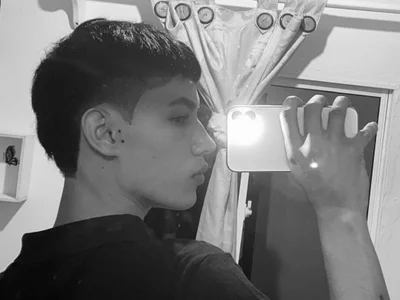 Alexxus_Smith - Brunettes VR men VR cam model