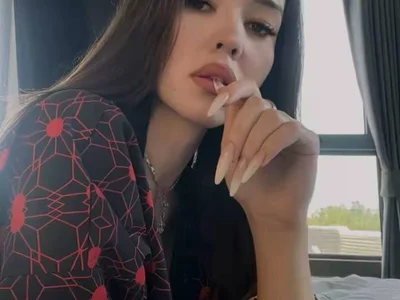 AliceCloudy - Live VR cam preview