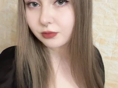 AprilHughes - VR cam model preview