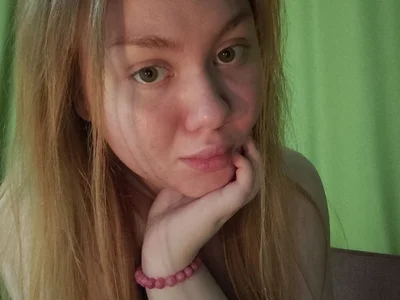 BeeTrix live VR cam preview at vrcamshot.com