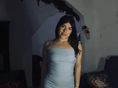 BellaConti1 - Live VR cam preview