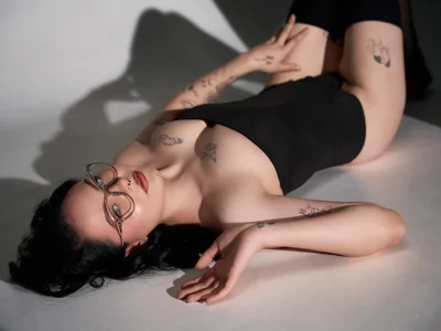 CindyMil - VR cam model preview