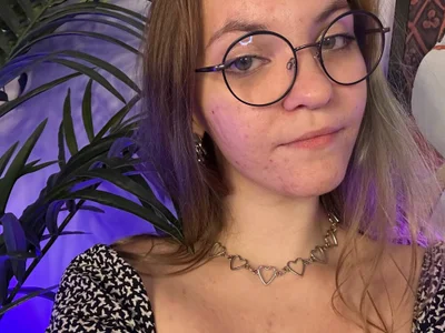 Crystal_lovley - White VR girls VR cam model