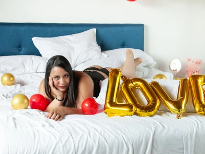 Danielaa_a live VR cam preview at vrcamshot.com