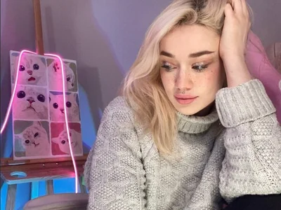 DiscoPotato live VR cam preview at vrcamshot.com