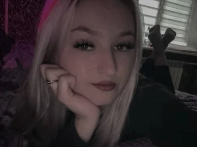 Eevangelinee live VR cam preview at vrcamshot.com