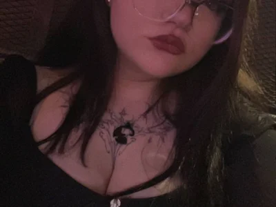 Emily_Muse live VR cam preview at vrcamshot.com