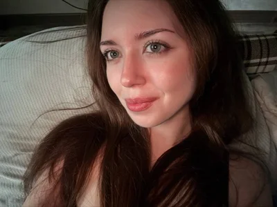 Felicia_De live VR cam preview at vrcamshot.com