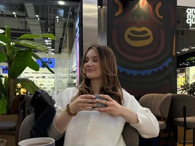 FoxyyKate - VR cam model preview