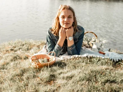 Glow_Margo live VR cam preview at vrcamshot.com