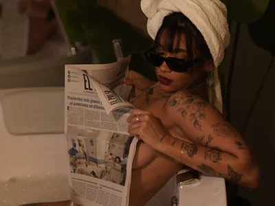 HannahW_ - Sexting VR couples VR cam model