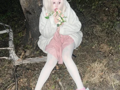 Hazy_Flare - E girl VR girls VR cam model