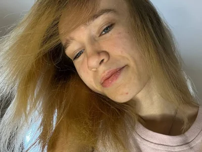 Ilsy_Merous live VR cam preview at vrcamshot.com