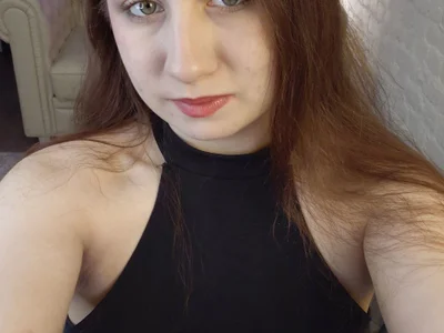 KattieCutieXx live VR cam preview at vrcamshot.com