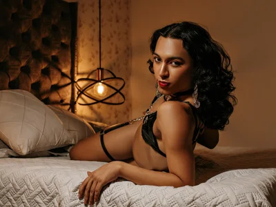 LexyWoods - Shaven VR men VR cam model
