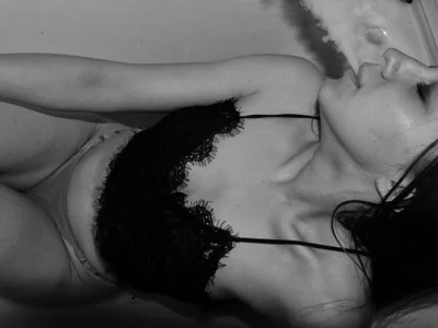 LillAlice - Live VR cam preview