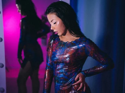 Love_Lines - VR cam model preview