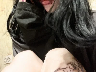 MikaRogers - VR cam model preview