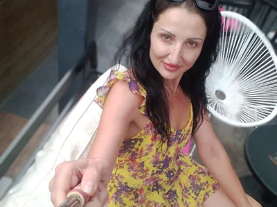 MissRossi - Live VR cam preview