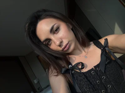 Molly_Mint - VR cam model preview