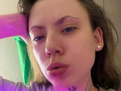 MoonHaze__ live VR cam preview at vrcamshot.com