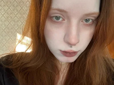 Murmurratio live VR cam preview at vrcamshot.com