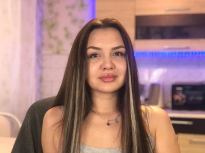 OhMyMia - VR cam model preview