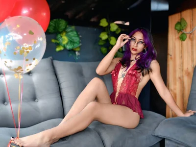 Raven_Gloomy - Striptease mixed VR girls VR cam model