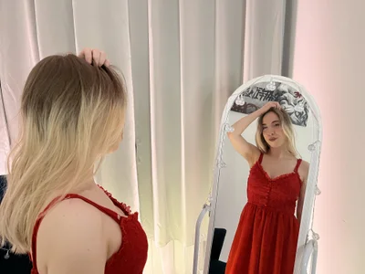 ShadowSparkle - VR cam model preview