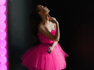 Strawberrye live VR cam preview at vrcamshot.com