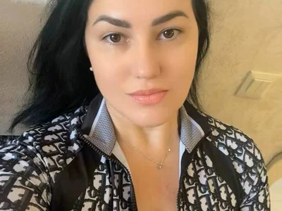 VelvetLuck live VR cam preview at vrcamshot.com