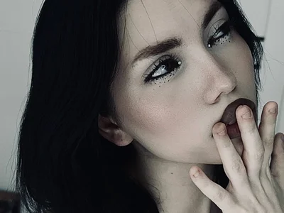 Velvet__Kiss - Flashing VR girls VR cam model