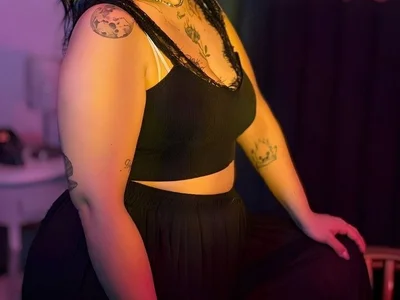 Victoria_Elektra live VR cam preview at vrcamshot.com