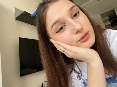 VikVikLove - VR cam model preview