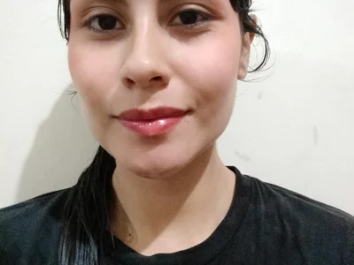 alanis_22 - Lesbians VR girls VR cam model