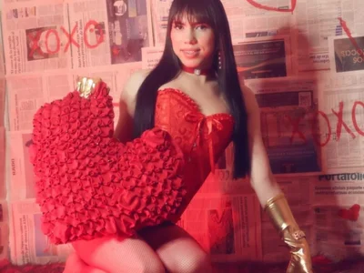 diosagolden live VR cam preview at vrcamshot.com