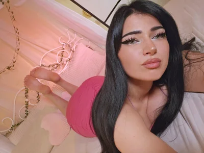 milexis live VR cam preview at vrcamshot.com