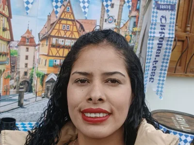 nairobi8 - Medium VR girls VR cam model