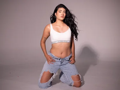 ninaavelvett - Gape VR girls VR cam model