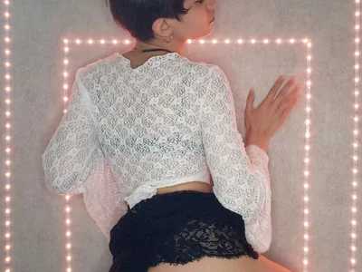 sandzu_ live VR cam preview at vrcamshot.com