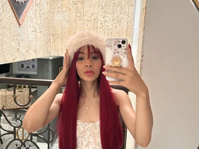 simpson_alice live VR cam preview at vrcamshot.com