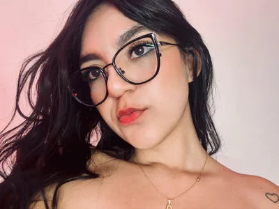 victoria_hokings - Black hair VR girls VR cam model